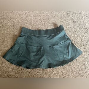 NWOT Victorias Sport Skort